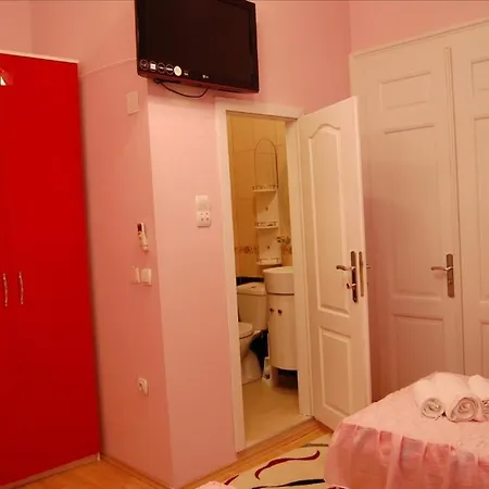 House Viktorija Guest house 2*